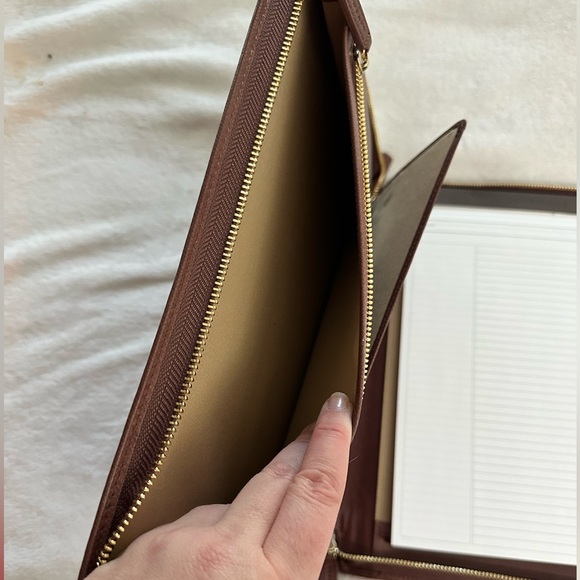 ☃️🏷️ Levenger Arcadia Smooth Leather Ambi-Flex Folio EUC - Picture 4 of 8